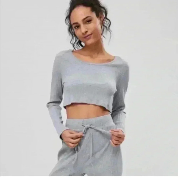 Zaful Sports Cropped hooded gray long sleeve top and free pants leggings size 8 - Picture 2 of 11